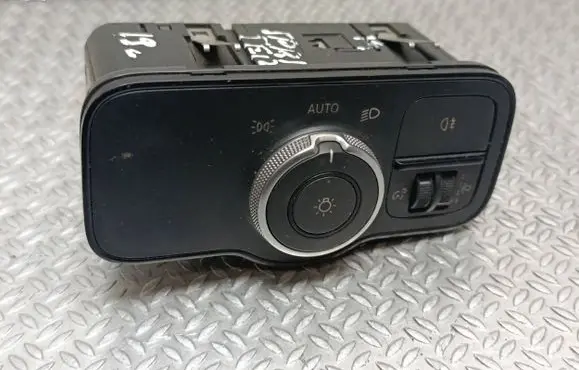 Mercedes-Benz Sprinter W907 W910 Light switch A9079053302