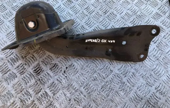 Skoda Superb B8 (3V) Rear upper control arm/wishbone 5Q0505225C