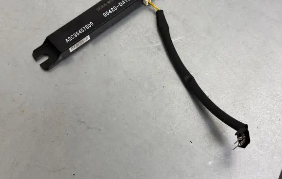 KIA Optima Keyless system antenna 95420D4100