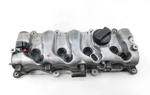 Hyundai Santa Fe Rocker cam cover