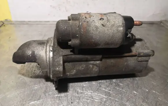 Opel Signum Starter motor 55350543
