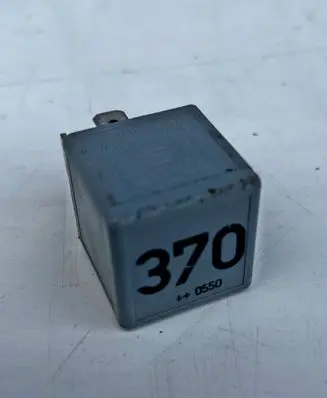 Skoda Roomster (5J) Other relay 8D0951253