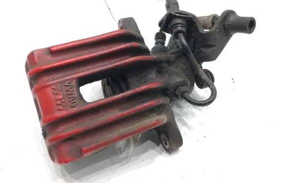 Volkswagen Golf VI Rear brake caliper 