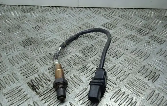 BMW 5 E60 E61 Lambda probe sensor 7791592