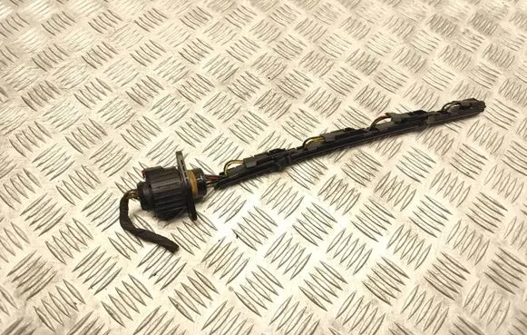 Audi A3 S3 8P Fuel injector wires 038971803