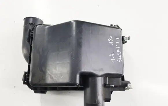 Suzuki Swift III Air filter box 13700-67R00 0149005970