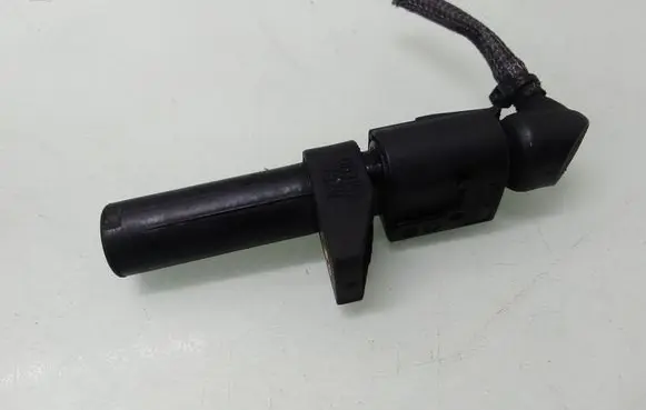 Mercedes-Benz E W211 Crankshaft position sensor 0031532828