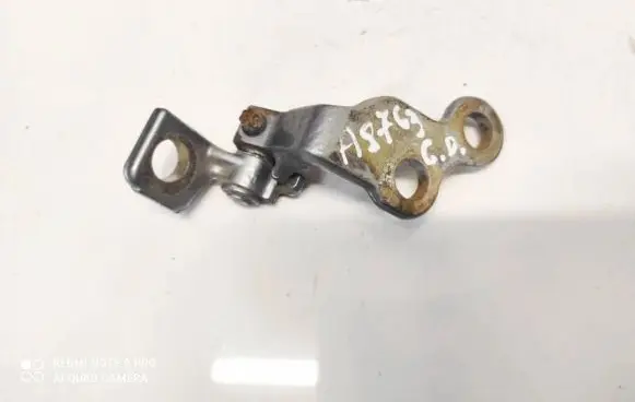 Ford Focus Rear door lower hinge xs4aa26800