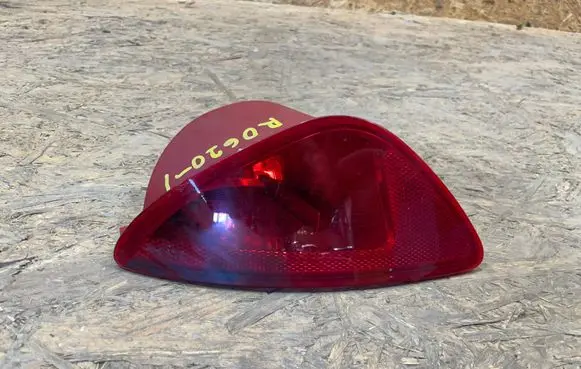 Renault Clio III Rear fog light 8200776121 R0574-I