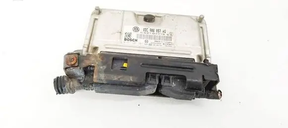 Volkswagen Polo IV 9N3 Engine control unit/module 03C906057AG 0261201667