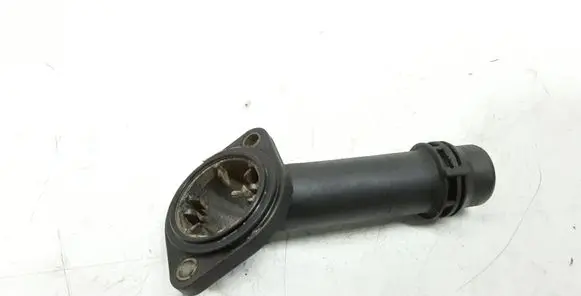 Volkswagen PASSAT B5 Engine coolant pipe/hose 06B121121