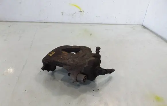 Volkswagen Cross Polo Front brake caliper