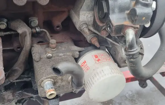 Ford Focus Engine oil radiator 