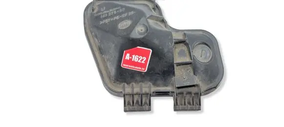 Audi A6 S6 C4 4A Headlight/headlamp dust cover 14137500