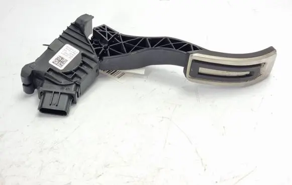 Volkswagen Golf VII Accelerator throttle pedal 5Q1723503H
