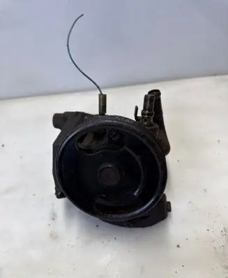 Mazda 323 F Power steering pump 
