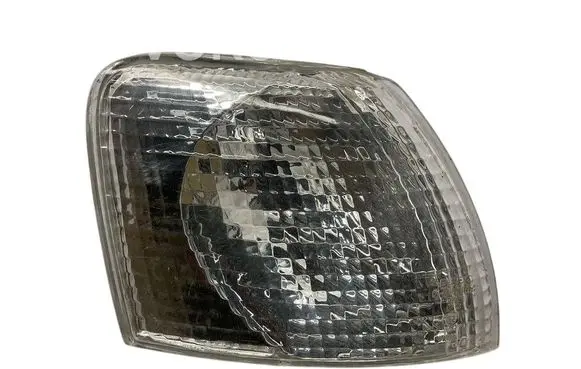 Volkswagen PASSAT B5 Front indicator light 084411516RF 9899