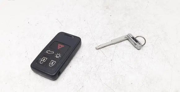Volvo XC60 Ignition key/card 8676873