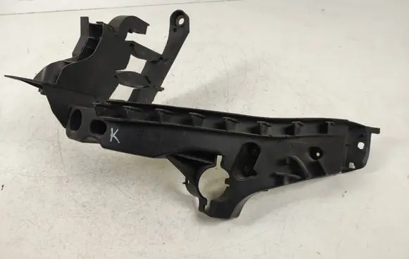 Audi A4 S4 B8 8K Headlight/headlamp mounting bracket 8K0805607A 2002837