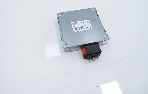 Fiat 500L Other control units/modules 50520409 LW1T2N44N 571950410401