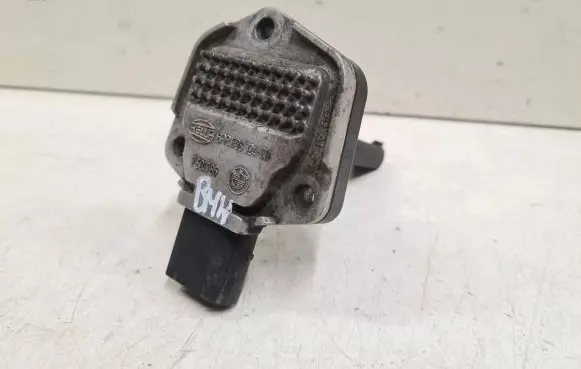 BMW 3 E90 E91 Oil level sensor 7501786 6PR00832400