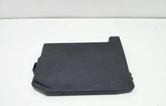 Toyota Prius (XW30) Fuse box cover 8266247150