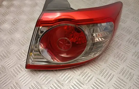 Hyundai Santa Fe Rear/tail lights 924022B5