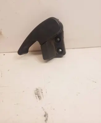 Engine bonnet (hood) release handle