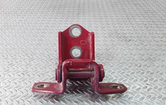Ford Maverick Rear door lower hinge
