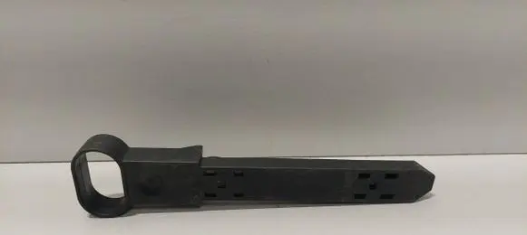 Headlight/headlamp mounting bracket