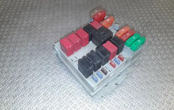Fiat Ducato Fuse module 1332043080