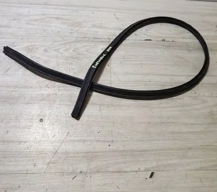 Suzuki Vitara (LY) Engine compartment rubber 