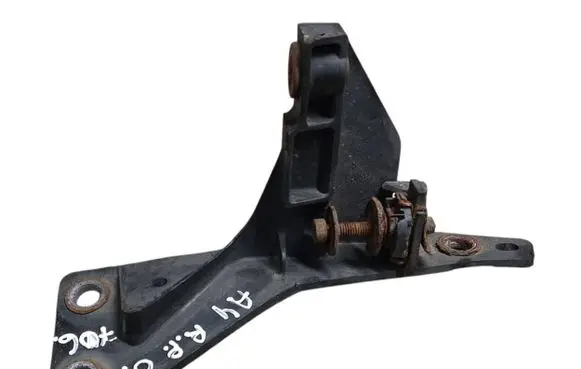 Audi A4 S4 B7 8E 8H Front bumper mounting bracket 8E0805364