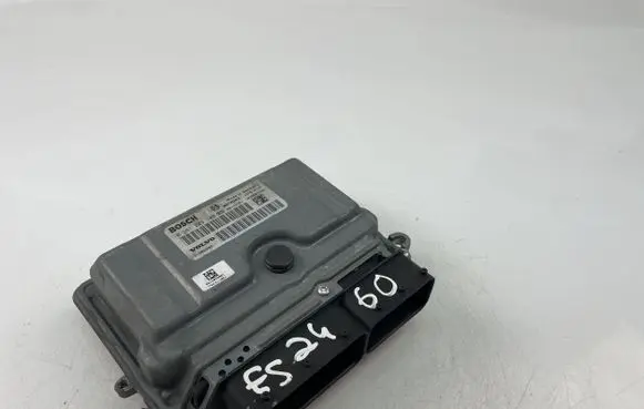 Volvo V70 Engine control unit/module ECU 31286086 0261209108