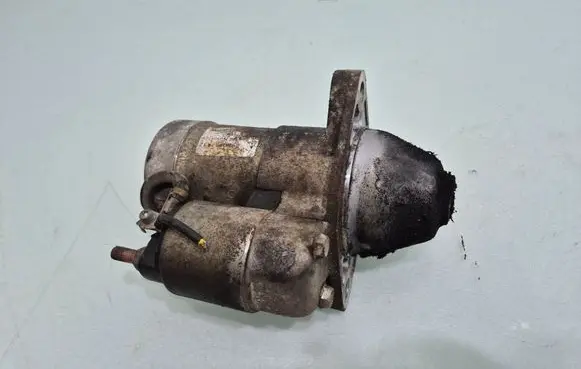 Opel Astra J Starter motor 8980147432
