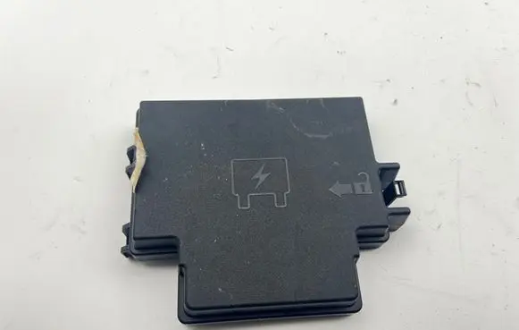 Jeep Grand Cherokee WL Fuse box cover 63514947