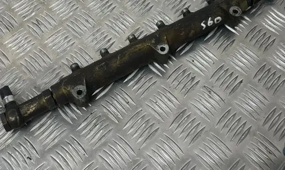 Volvo S60 Fuel main line pipe 0445215010