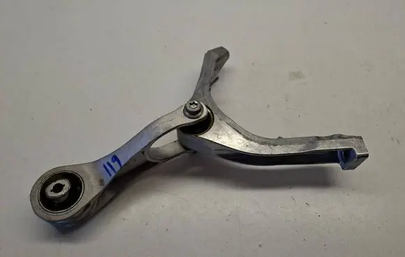 Porsche Macan (95B) Engine mounting bracket 9Y0199353