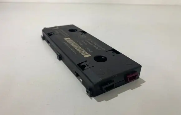 BMW 1 E81 E87 Antenna control unit 921917015