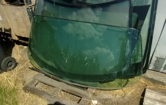 Mitsubishi Colt Rear windscreen/windshield window 
