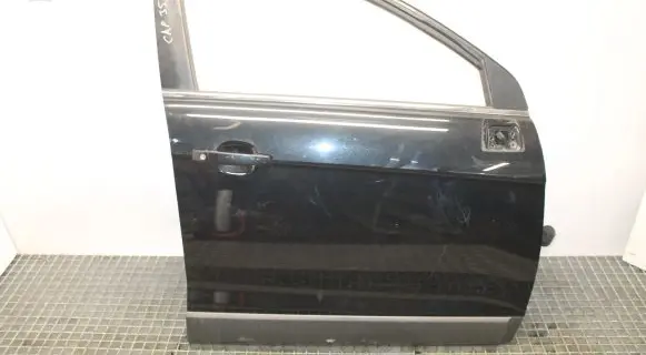 Chevrolet Captiva Front door