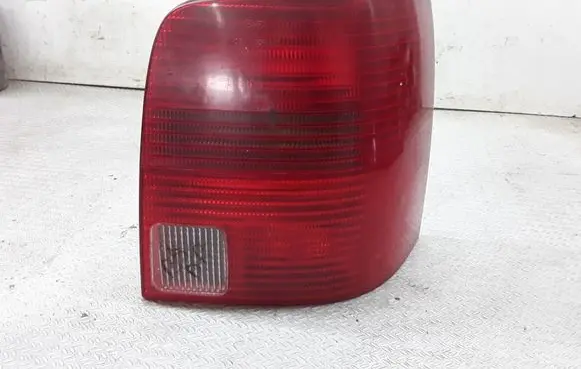 Volkswagen PASSAT B5 Rear/tail lights