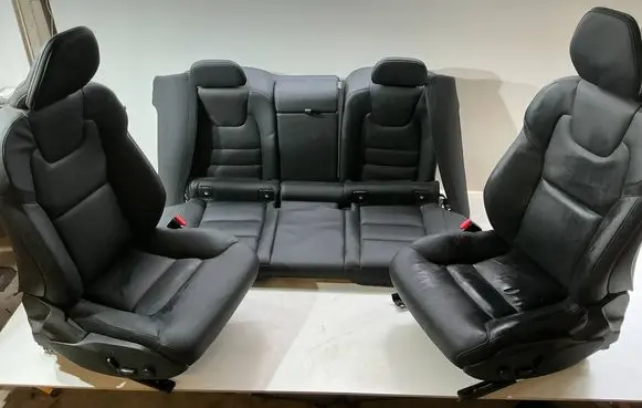 Seat set