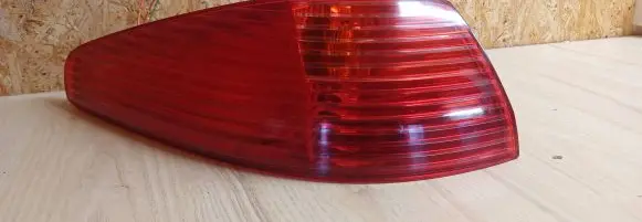 Peugeot 607 Rear/tail lights 2543G