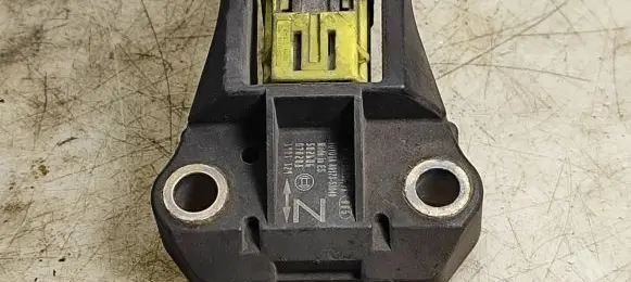Lexus IS 220D-250-350 Airbag deployment crash/impact sensor S200008H 902040 909205