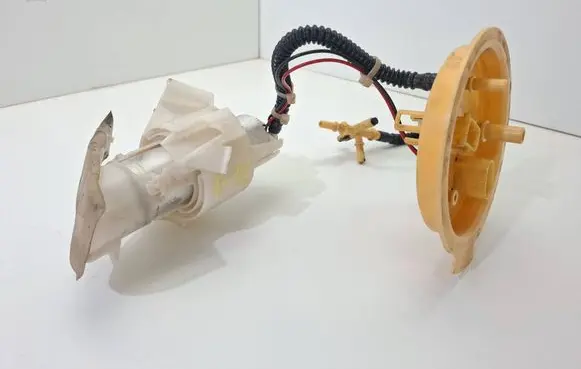 BMW 5 F10 F11 In-tank fuel pump 1100511