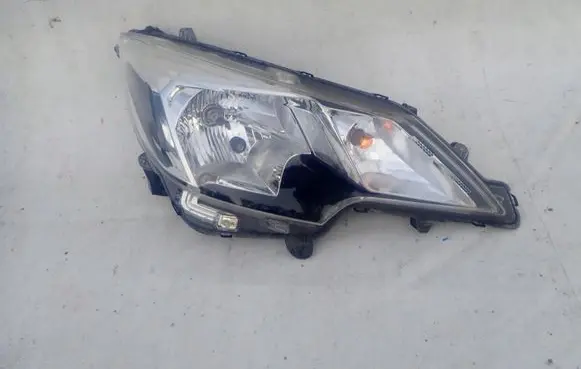 Mitsubishi Space Star Headlight/headlamp