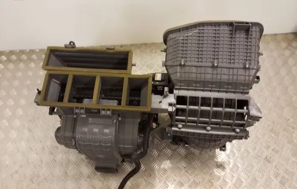 KIA Carens III Interior heater climate box assembly 