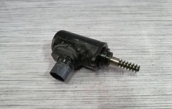 BMW X2 F39 Valve oil control 7631574 8652738