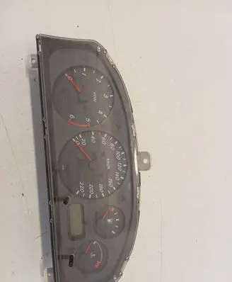Nissan Almera Tino Speedometer (instrument cluster) 0202221